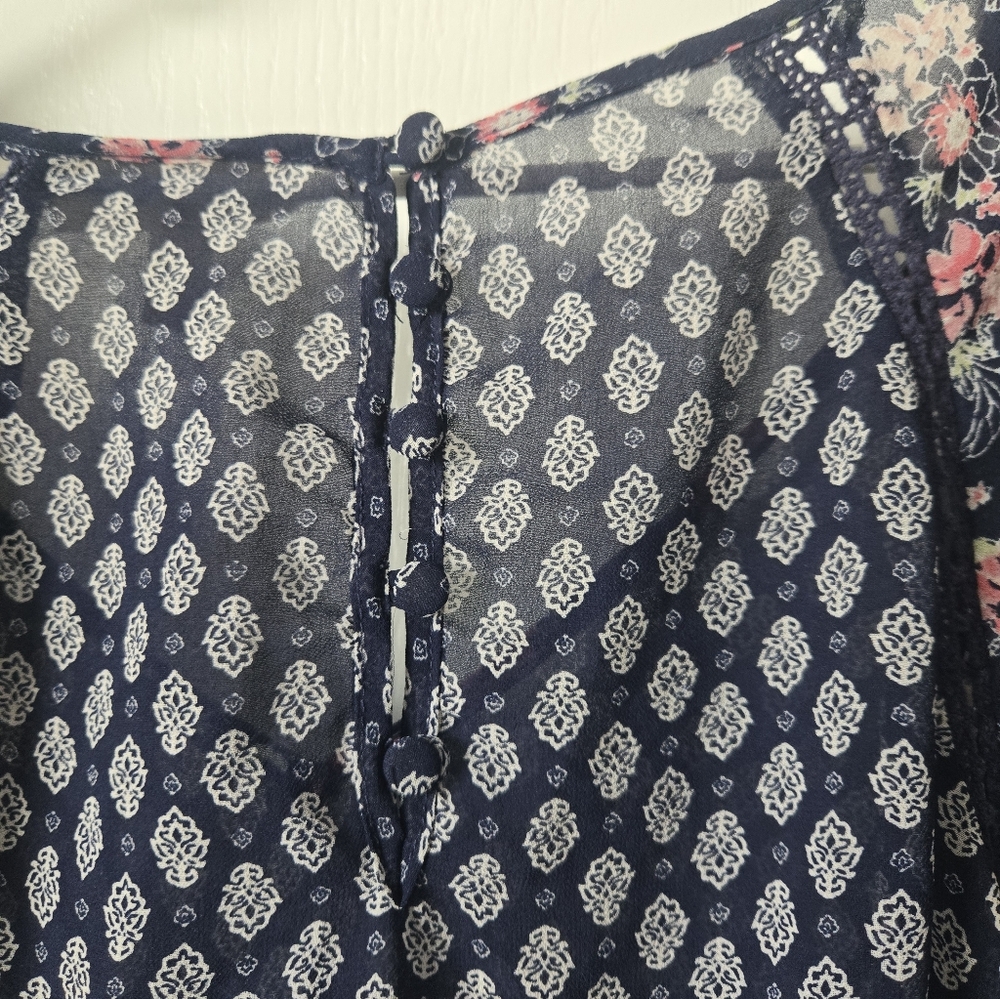Jessica Simpson Navy Floral Blouse Size - Picture 3 of 5